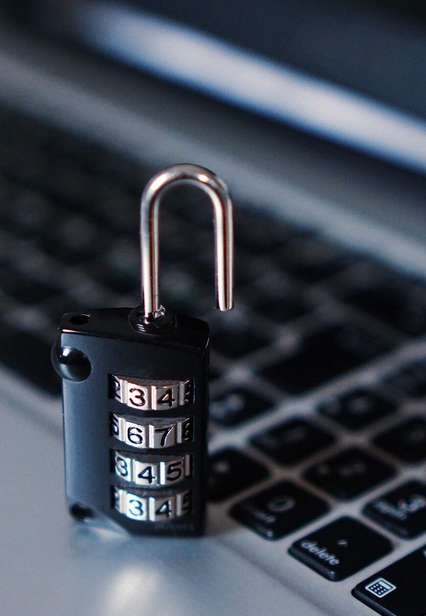 thedigitalway-computer-1591018_1920 Unlocked lock on computer keyboard